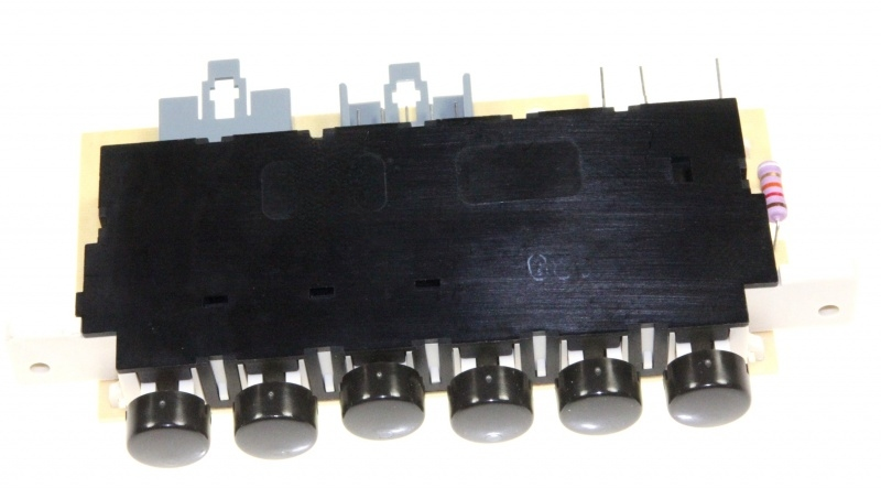 Spínač 00498510 náhradní díl pro odsavač par Bosch Siemens