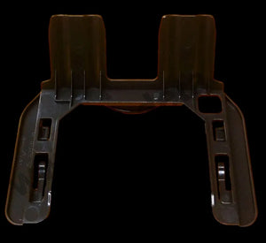 Držák sáčku 150300010 určený k upevnění sáčku do vysavače Eta