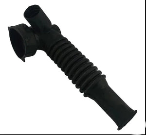 Hadice CAN70039010 slouží k odvodu vody v pračkách Candy Hoover