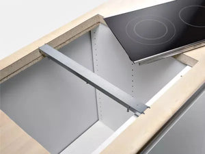 Spojovací lišta BSH00674917 pro instalaci varné desky Bosch a Siemens