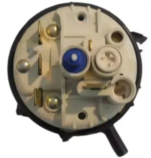 Spínač hladinový CAN80019854 pro regulaci hladiny vody v pračce Candy Hoover