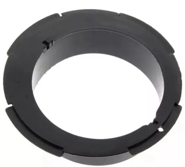 Příruba C00942362 určená pro odsavače par Whirlpool Indesit