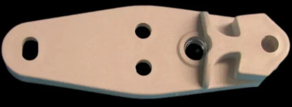 Závěs dveří 693282 určený pro zavěšení spodní dveří k chladničce GorenMora