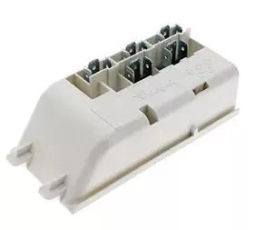 Svorkovnice 481229068293 náhradní díl určený pro připojení a instalaci ke sporáku