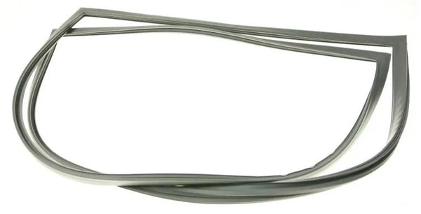 Těsnění dveří 49052939 určené k utěsnění dveří lednice Candy