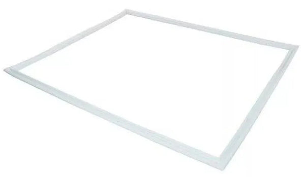 Těsnění dveří 4324854700 určené k utěsnění dveří mrazničky Beko Blomberg